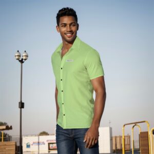Men’s Classic Short-Sleeve Shirt - S
